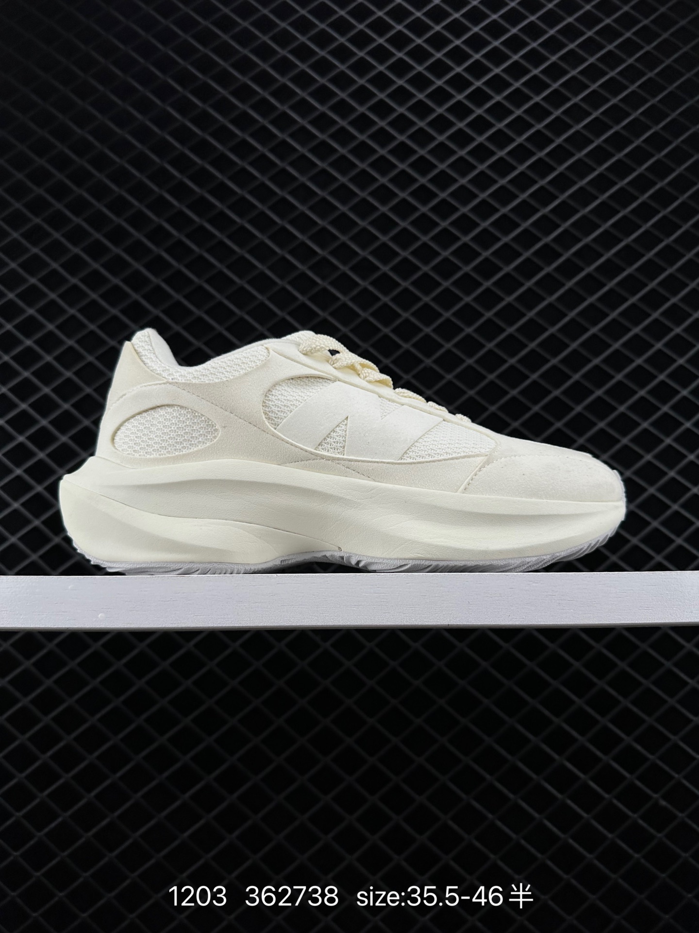 New Balance Warped Runner UWRPDMOB CLASSICs TRADITIONNELS